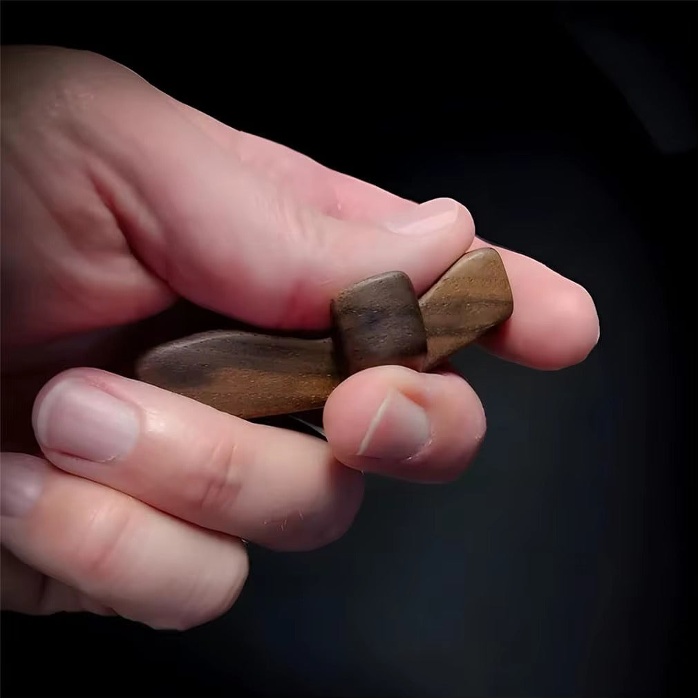 ILChrist - Wooden Fidget Cross