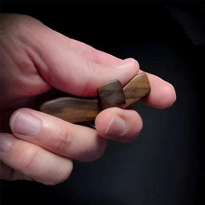 ILChrist - Wooden Fidget Cross